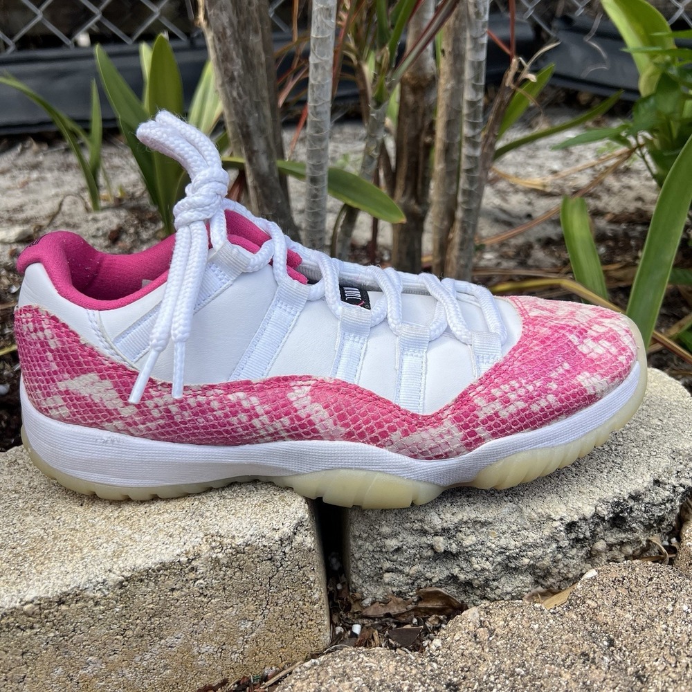 Size 8 Jordan Air Jordan 11 Retro Low Pink Snakeskin 2019 White Pink AH7860-106